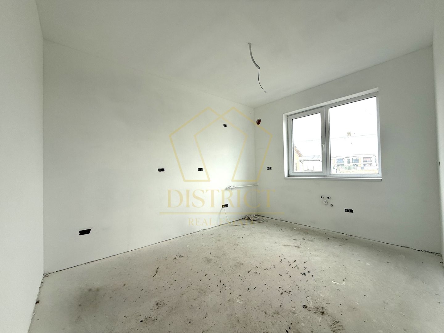 Duplex cu bucatarie inchisa si 4 camere | Sacalaz - Poză 4