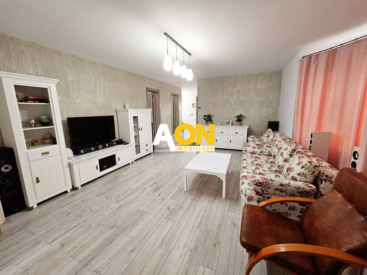 Casa eficienta energetic, 5 camere, 540 mp teren, Partos - Poză 7