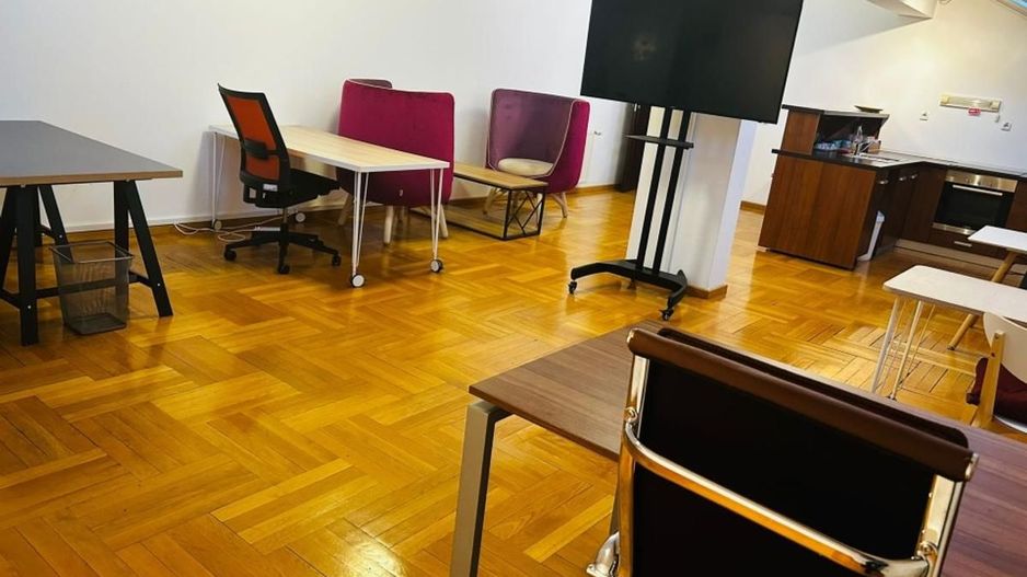 Zero comision, 60mp birou in imobil cochet, Piata Victoriei, 3' metrou - Poză 4