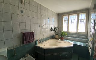 Apartament 3 camere | 120 MP | Ultracentral | Terasă + Pod | 93.800 € - Poză 12