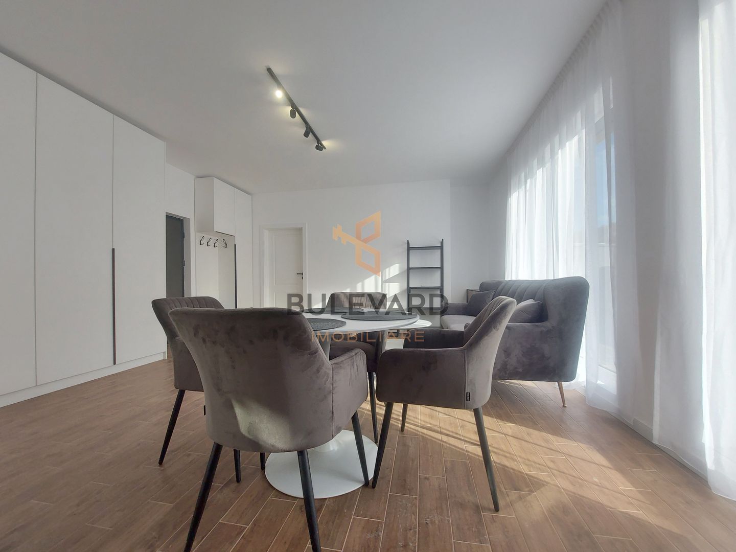 Apartament cu 2 camere+terasa de 34 mp! - Poză 3