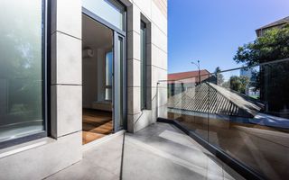 Vânzare spațiu comercial  Centru de 451,6 mp, amplasat pe teren privat - Poză 7