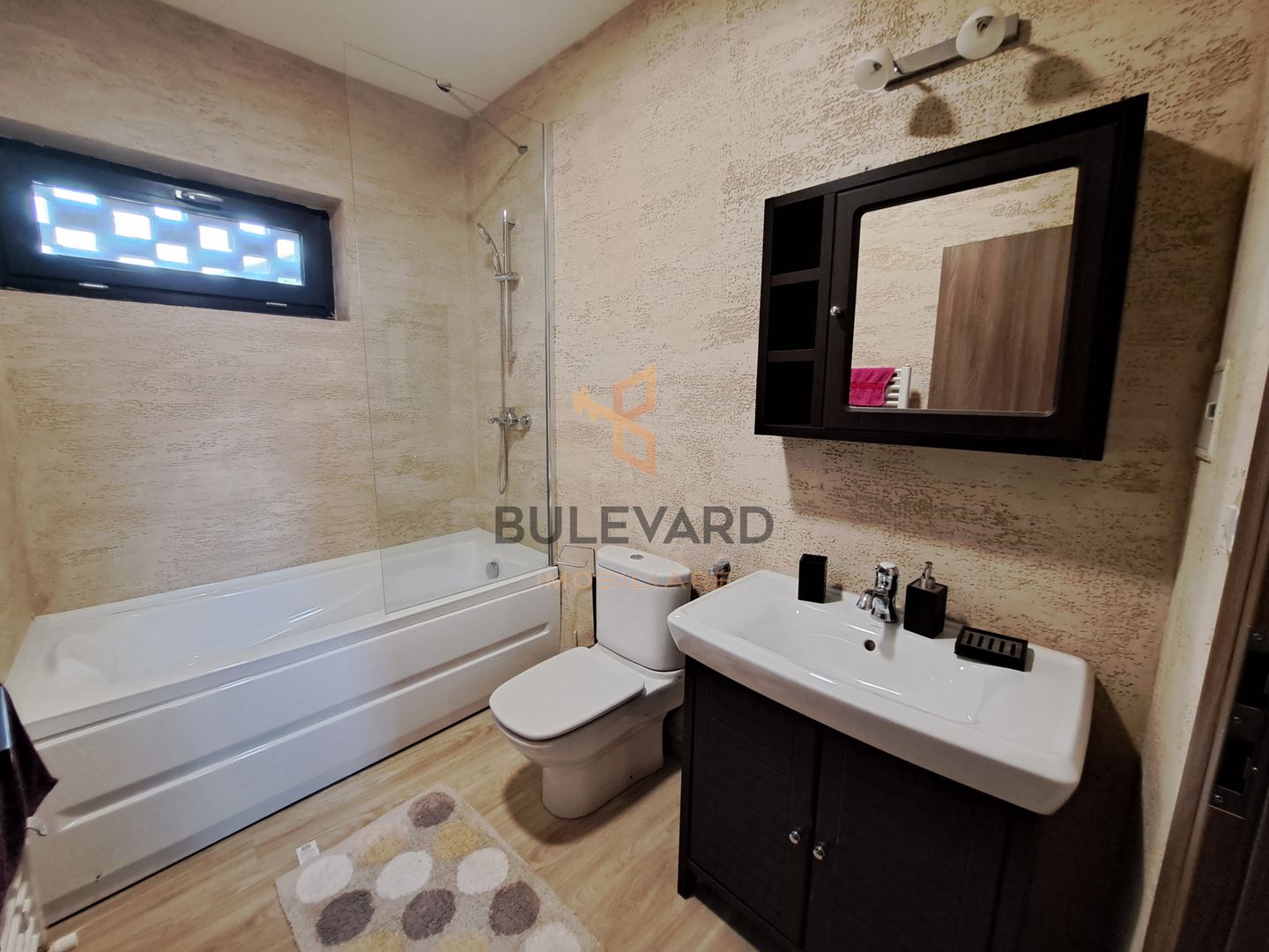 Vila impresionanta cu finisaje premium, complet mobilata - Poză 9