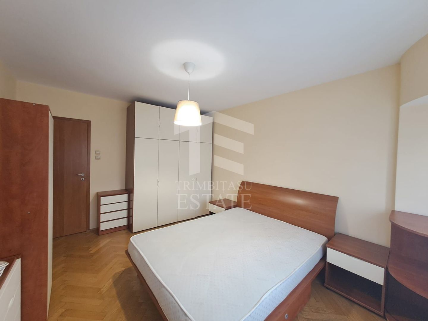 Apartament 3 camere Metrou 1 Mai - Poză 4