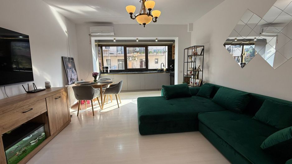 AP. 3 CAMERE CIRESULUI, MOBILAT, LOC PARCARE, RENOVAT, COMISION 0% - Poză 1