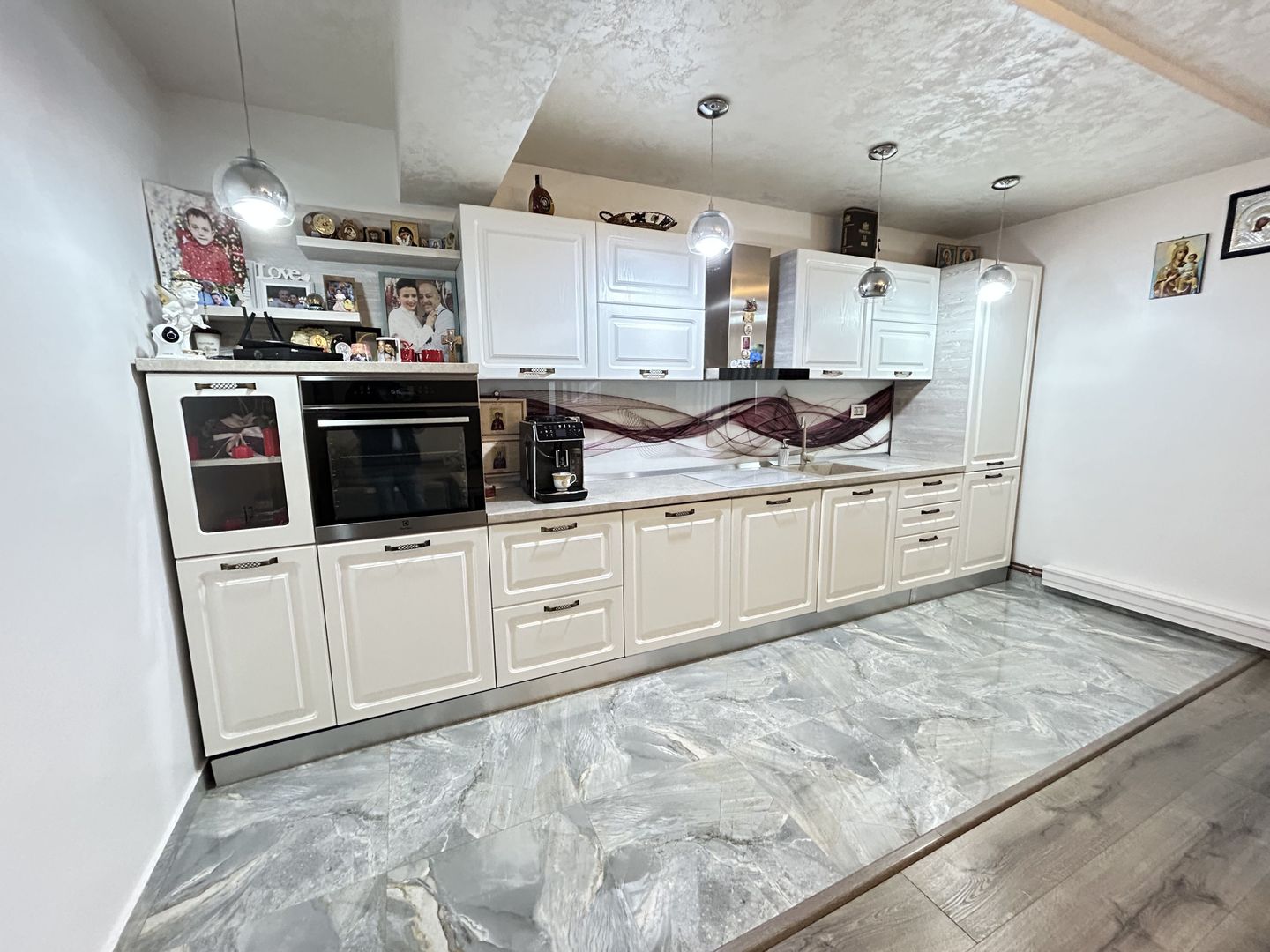 Pensiune Casa Eva Statiunea 2 Mai - 12 camere - teren 600 mp - Poză 11