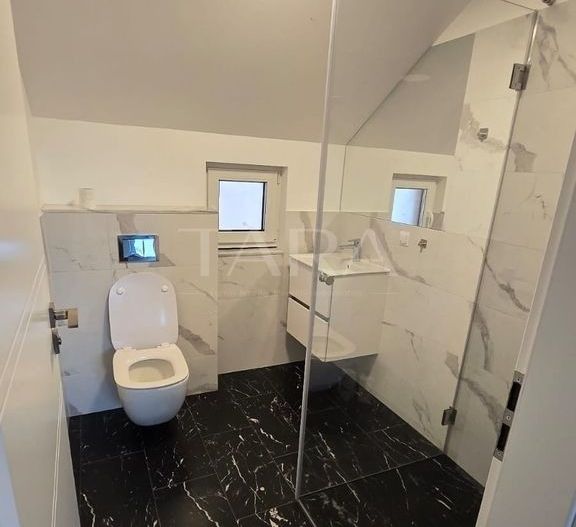 Casă individuală renovată complet, 5 dormitoare, Dâmbul Rotund - Poză 10