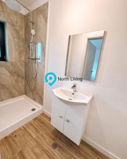 Duplex 4 camere + curte 100 mp Tunari - Poză 3