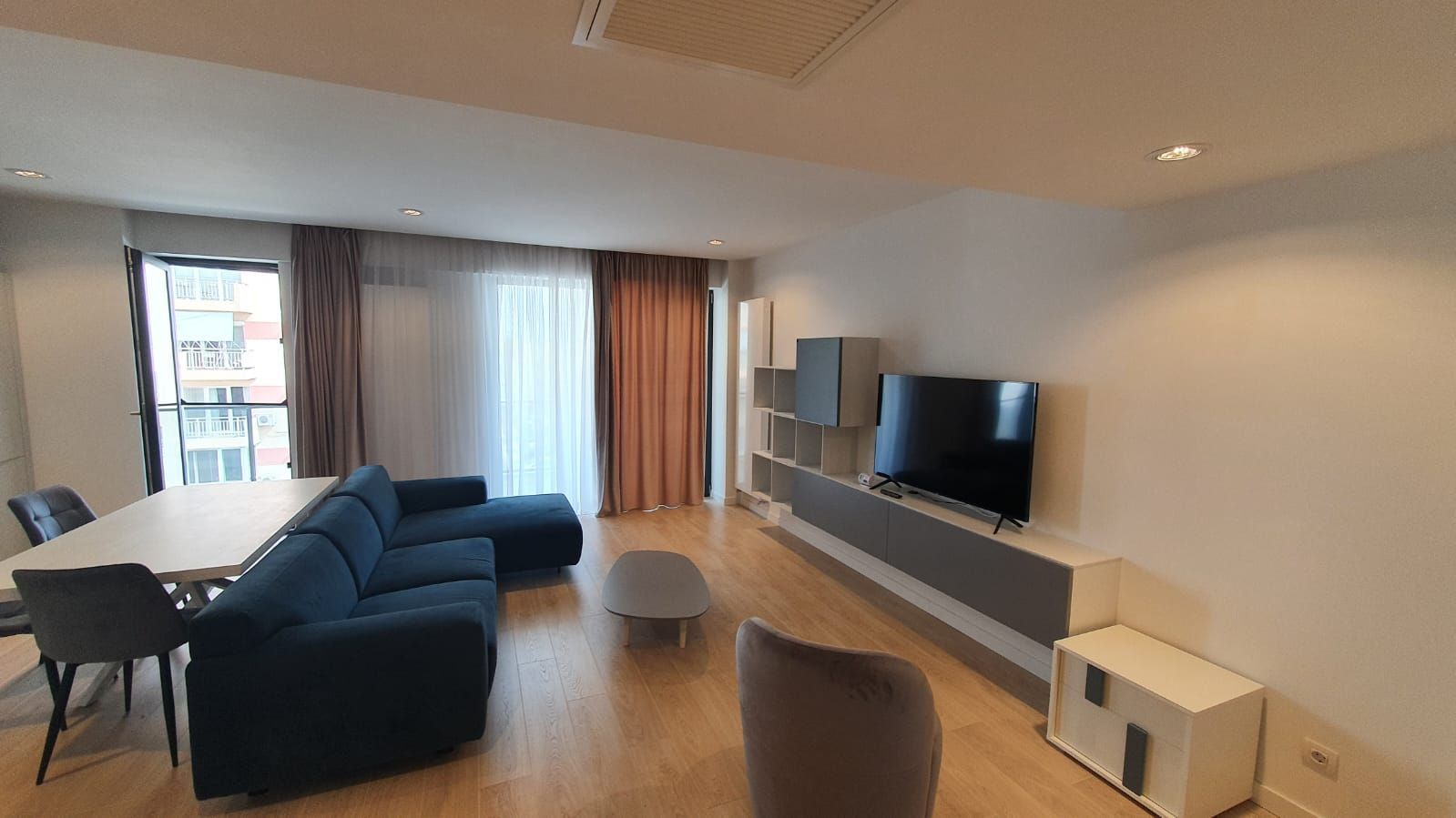 Apartament 3 camere Iancu Nicolae Cambridge School - Poză 2