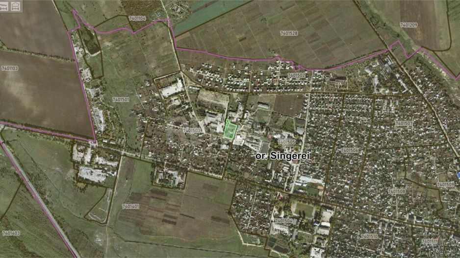 De vânzare teren cu construcții în orașul Sângerei – 56,7 ari - Poză 2