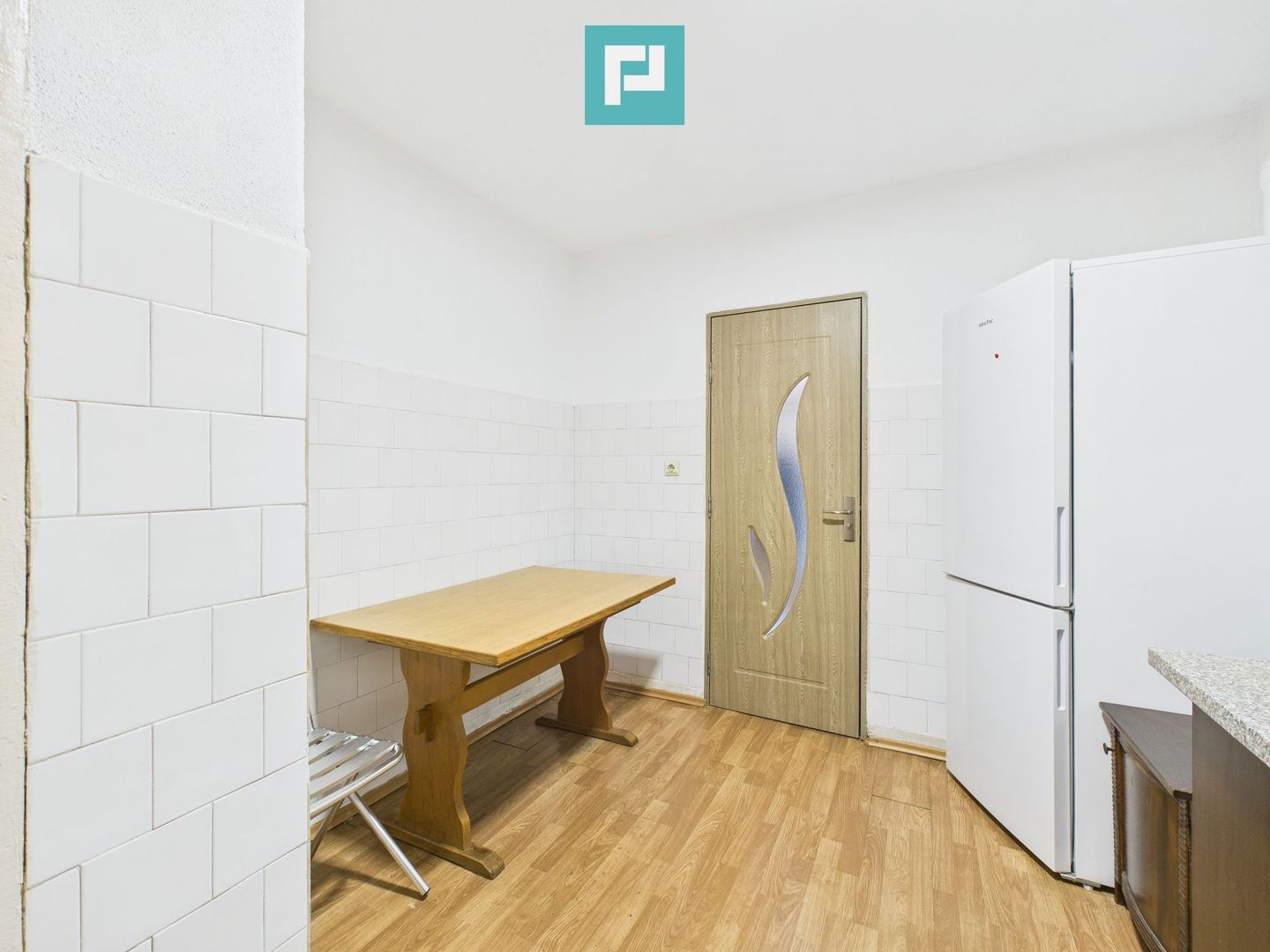 Apartament spațios cu 3 camere, decomandat - Poză 3