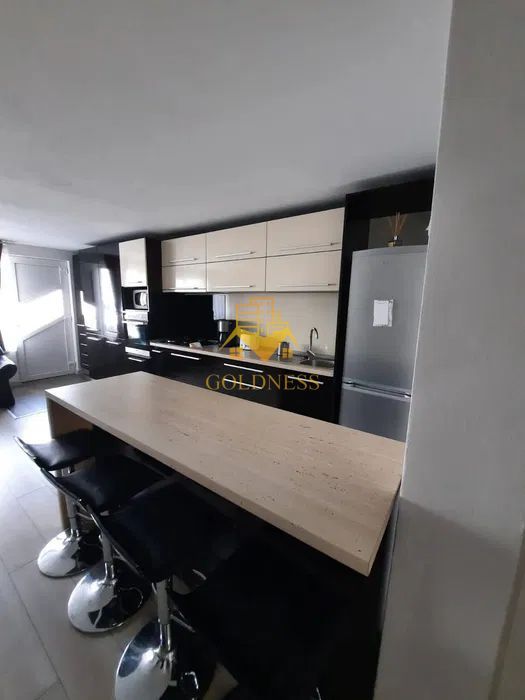 3 camere, Europa, Eugen Ionesco, Golden Tulip, Observatorului, Lunii - Poză 4