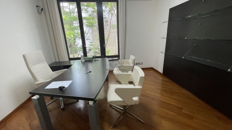 SPATIU DE BIROU/ COMERICIAL DE 160 MP LA INCHIRIERE PE CALEA VICTORIEI - Poză 4