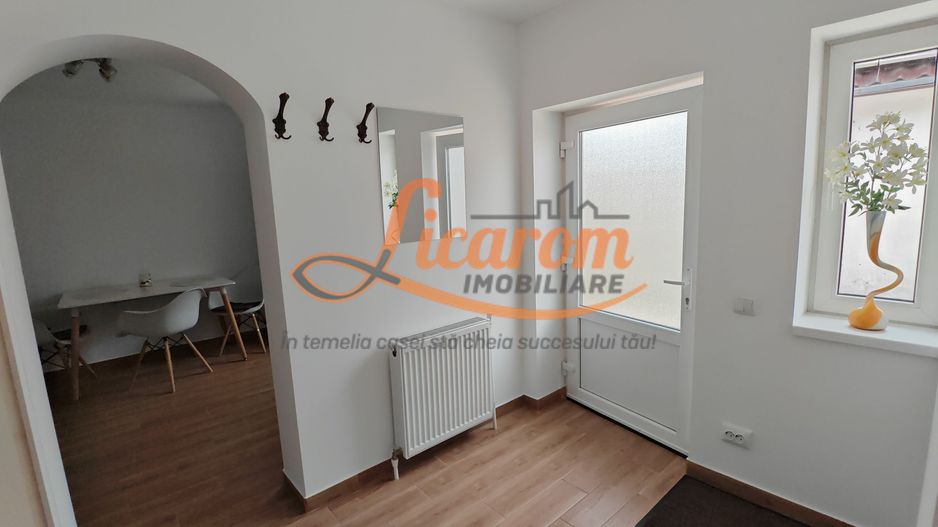 SANPETRU .Casa pretabila 2 familii ( Parinti + copil),singur in curte. - Poză 5