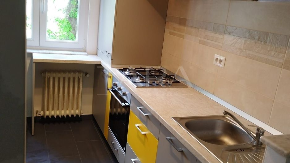 Apartament cu 3 camere decomandate, renovat complet, zona Piața Flora. - Poză 3