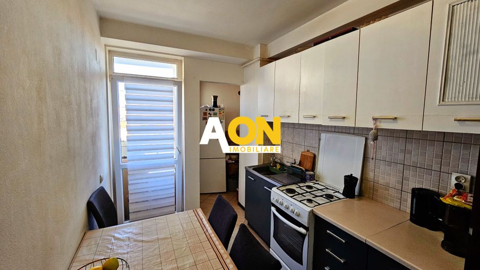 Apartament 2 camere, 55 mp utili, parter inalt, zona Stadion - Poză 3