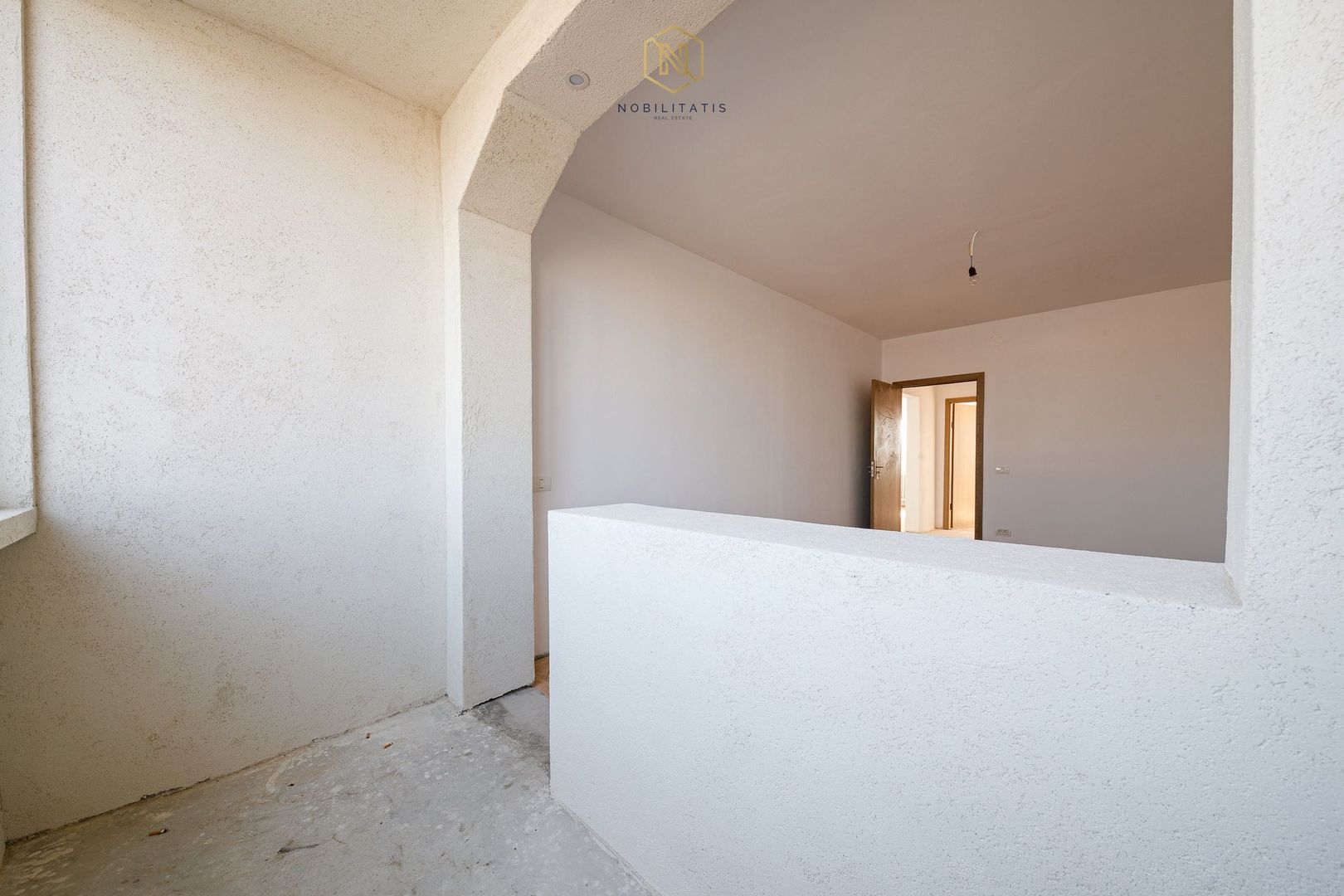 Vandut - Olimpia - Complex | 3 camere, modificat, 67 mp | Partial renovat - Poză 25