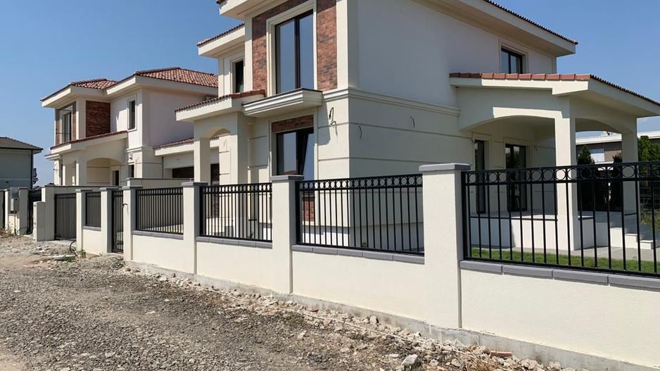 Duplex lipit prin garaj! Dumbravita - Poză 1