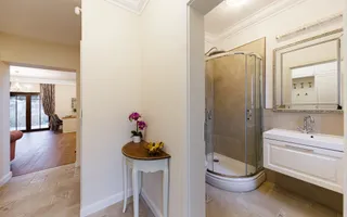 Casa de Lux cu Design Clasic și Piscină la limita dintre Timișoara și Dumbrăvița - Poză 33