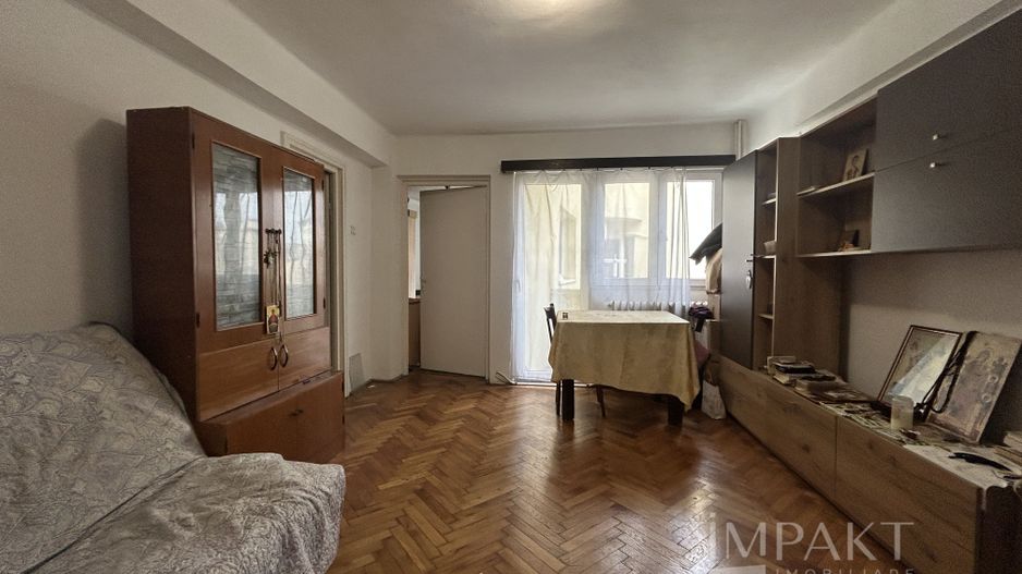 Vanzare apartament 2 camere semidecomandate zona Horea! - Poză 4