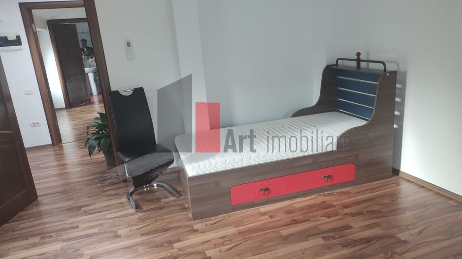 Vilă Occidentului - birou sau locuintă - Poză 21