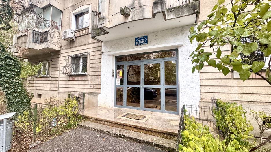 Apartament 4 Camere | Theodor D. Sperantia | 1992 | Decebal - Poză 12