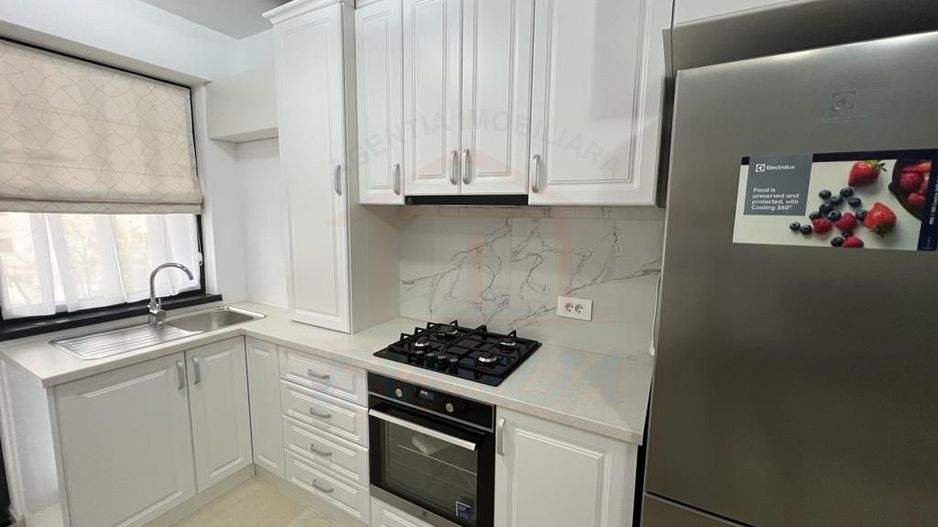 Inchiriem studio in Micro 17 , etaj 2 bloc ROKA, parcare privata, - Poză 6