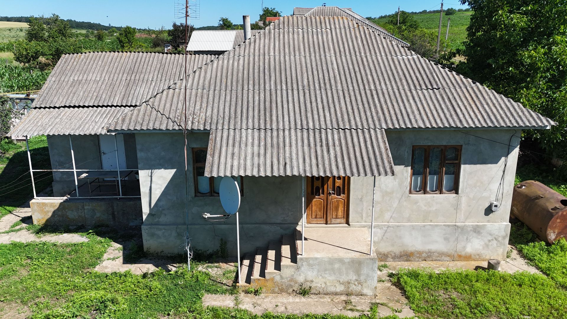 Casă cu priveliște spre pădure și 25,7 ari de teren – Hîrbovăț, r. Anenii Noi - Poză 5
