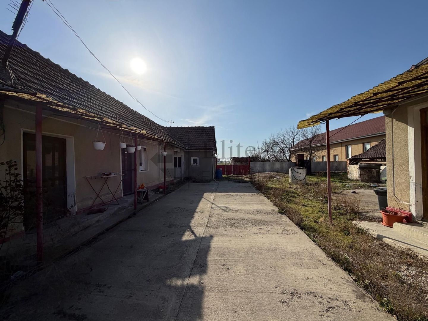 Casa cu 2195 mp teren in Cihei - Str. Mare - Poză 2