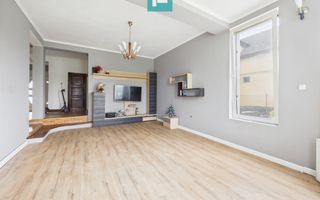 Vilă cu 8 camere în Săcălaz, zonă Centrală - Poză 6