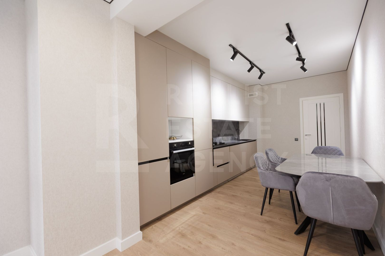 Vânzare, apartament, 2 camere, str. Iurie Babei, Botanica. - Poză 15