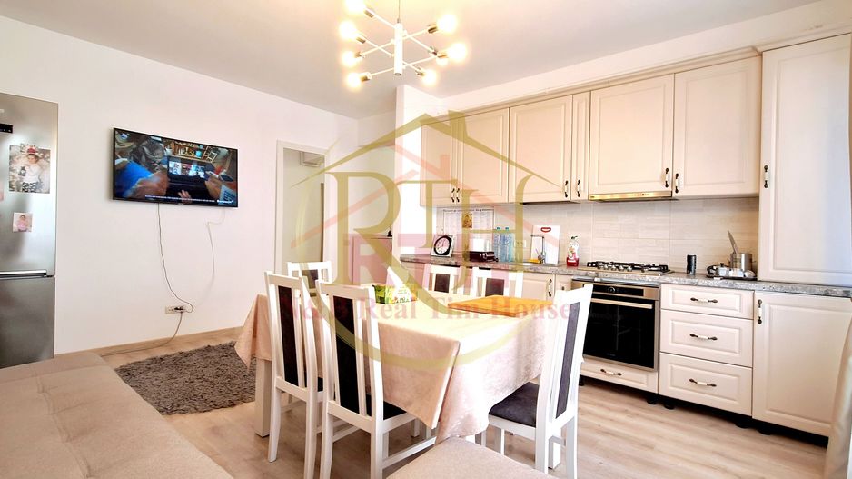 Vand apartament 3 camere mobilat si utilat, Giroc, Bulevardul Soarelui - Poză 10