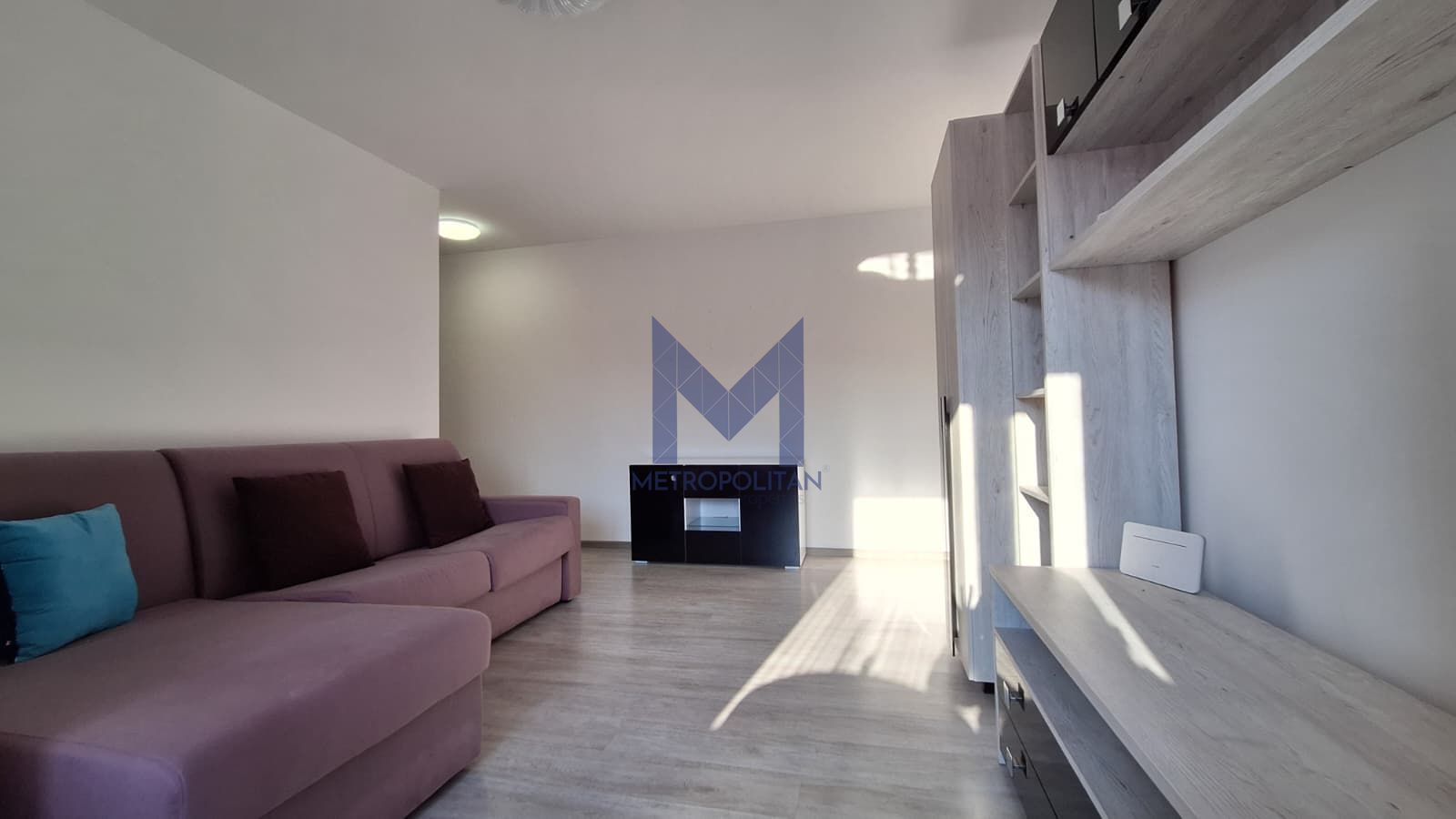 Apartament 3 camere elegant, imobil nou, parcare inclusă - Poză 3