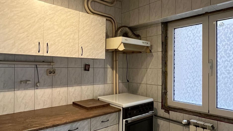 3 camere | metrou Obor in fata scarii - Poză 1