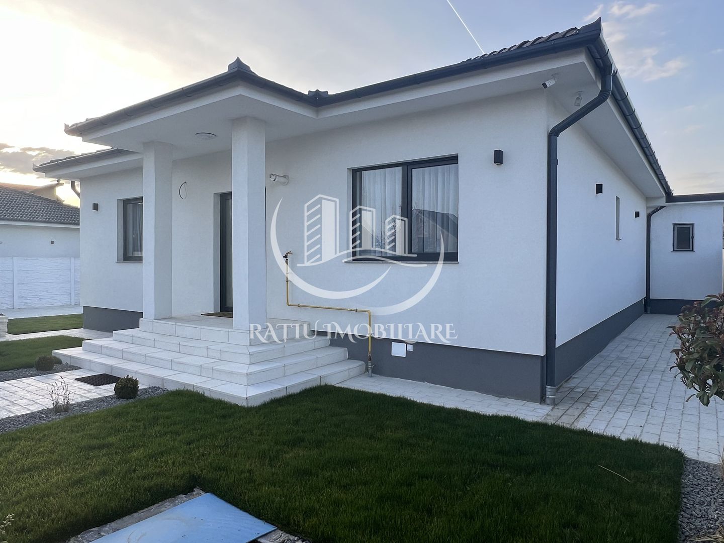 Casa modernă | 4 camere | piscină cu apă geotermală | Oncea | Oradea - Poză 1