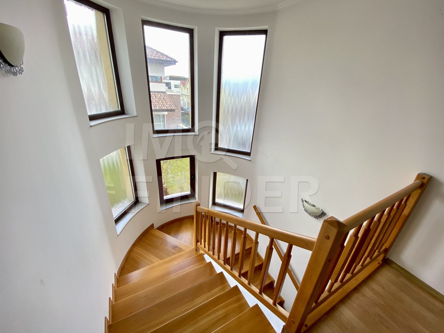 Casa individuală Buna Ziua, zona Grand Hotel Italia, teren 516 mp - Poză 11