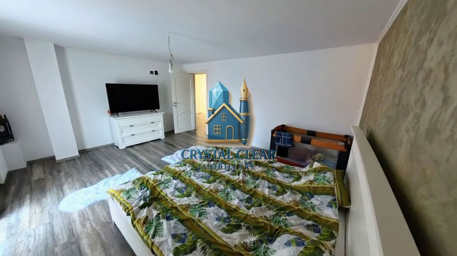 Casă 4 dormitoare și teren de 857 mp - zona Sântana de Mureș - Poză 13