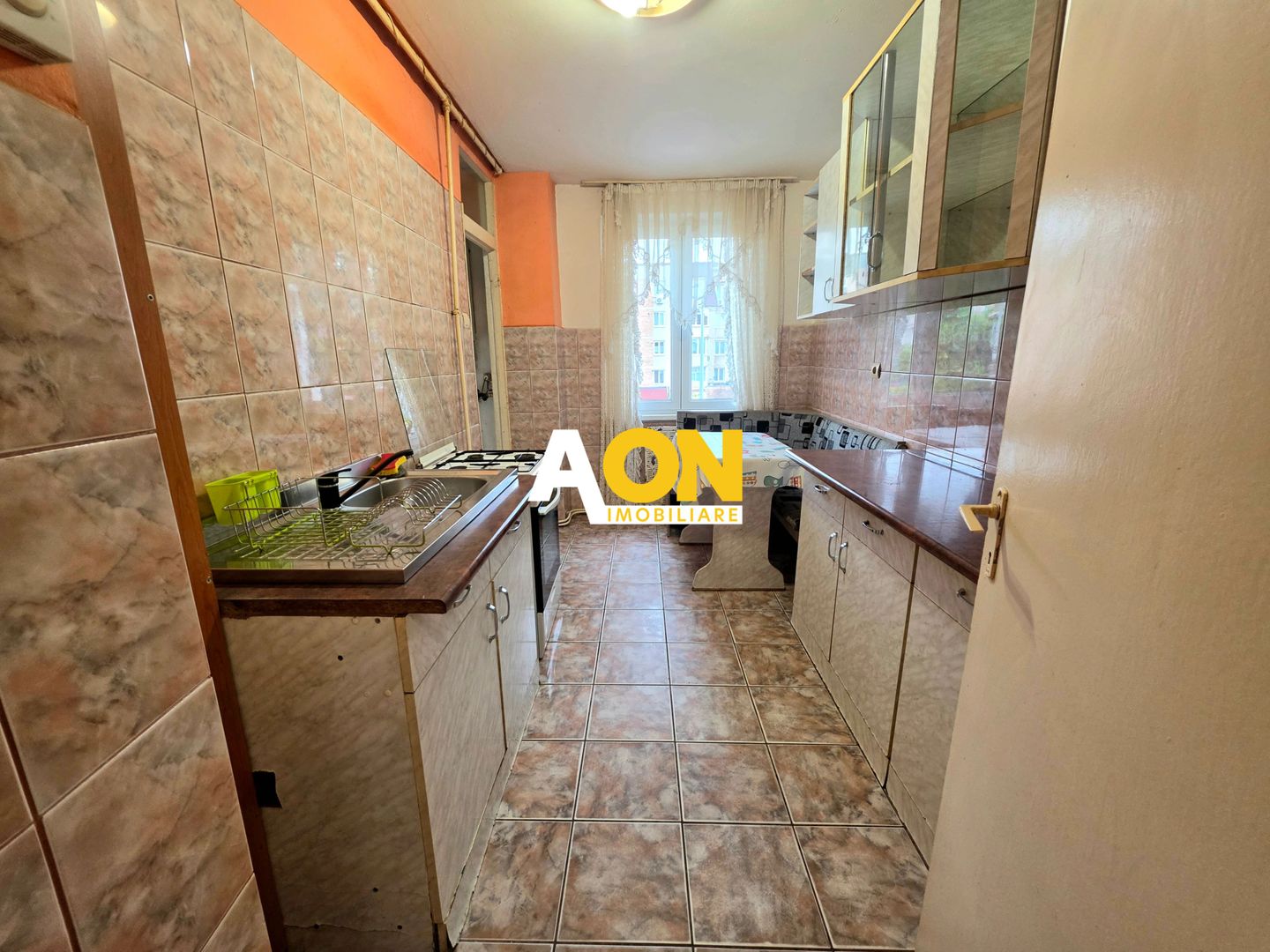 Apartament 3 Camere, 2 Bai, Etaj 2, Zona Ampoi 3 - Poză 3
