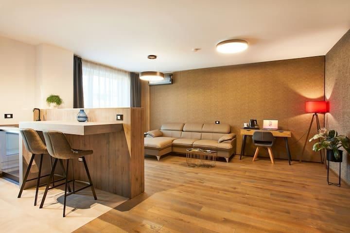 Apartament de lux de închiriat în cartierul rezidențial Kasper - Poză 1