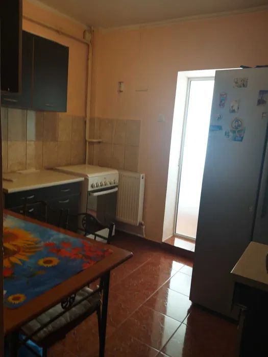 Apartament cu 3cam,in micro 21,et 1 - Poză 3