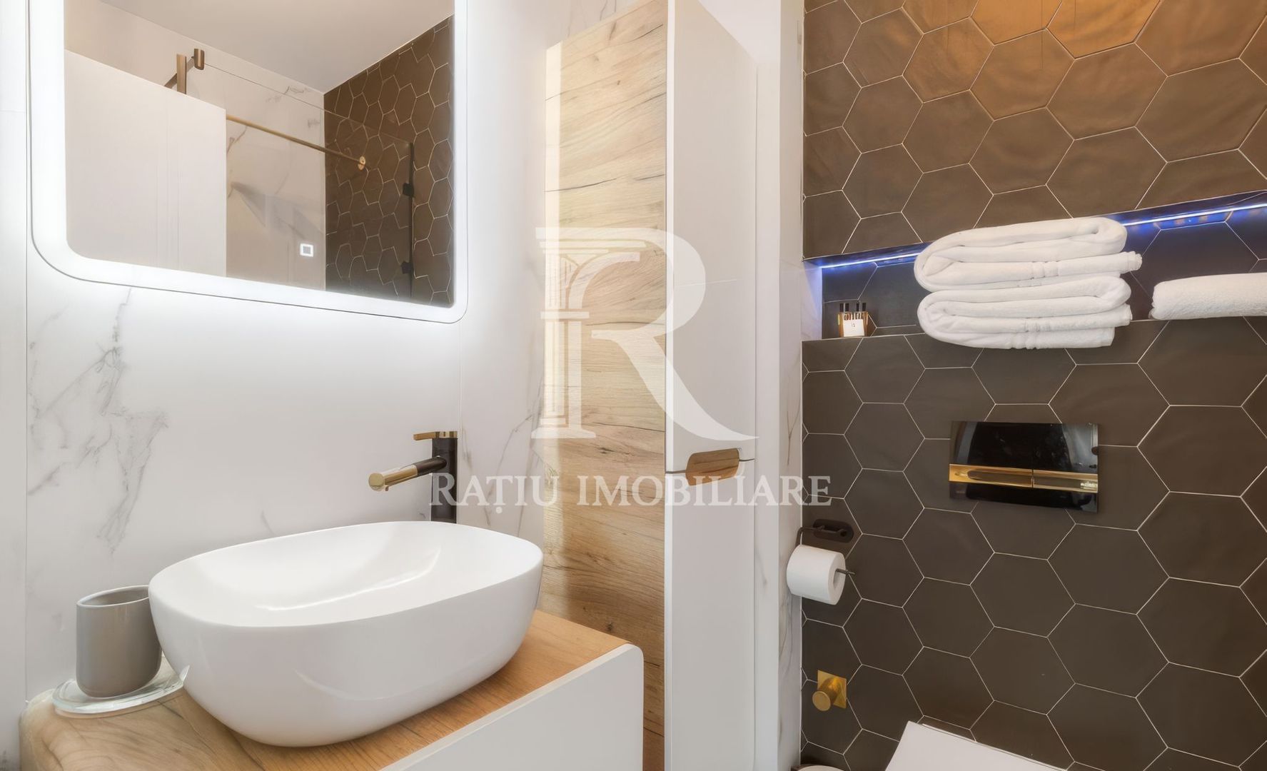 Apartament cu 3 camere | Garaj subteran inclus | Oradea - Poză 13