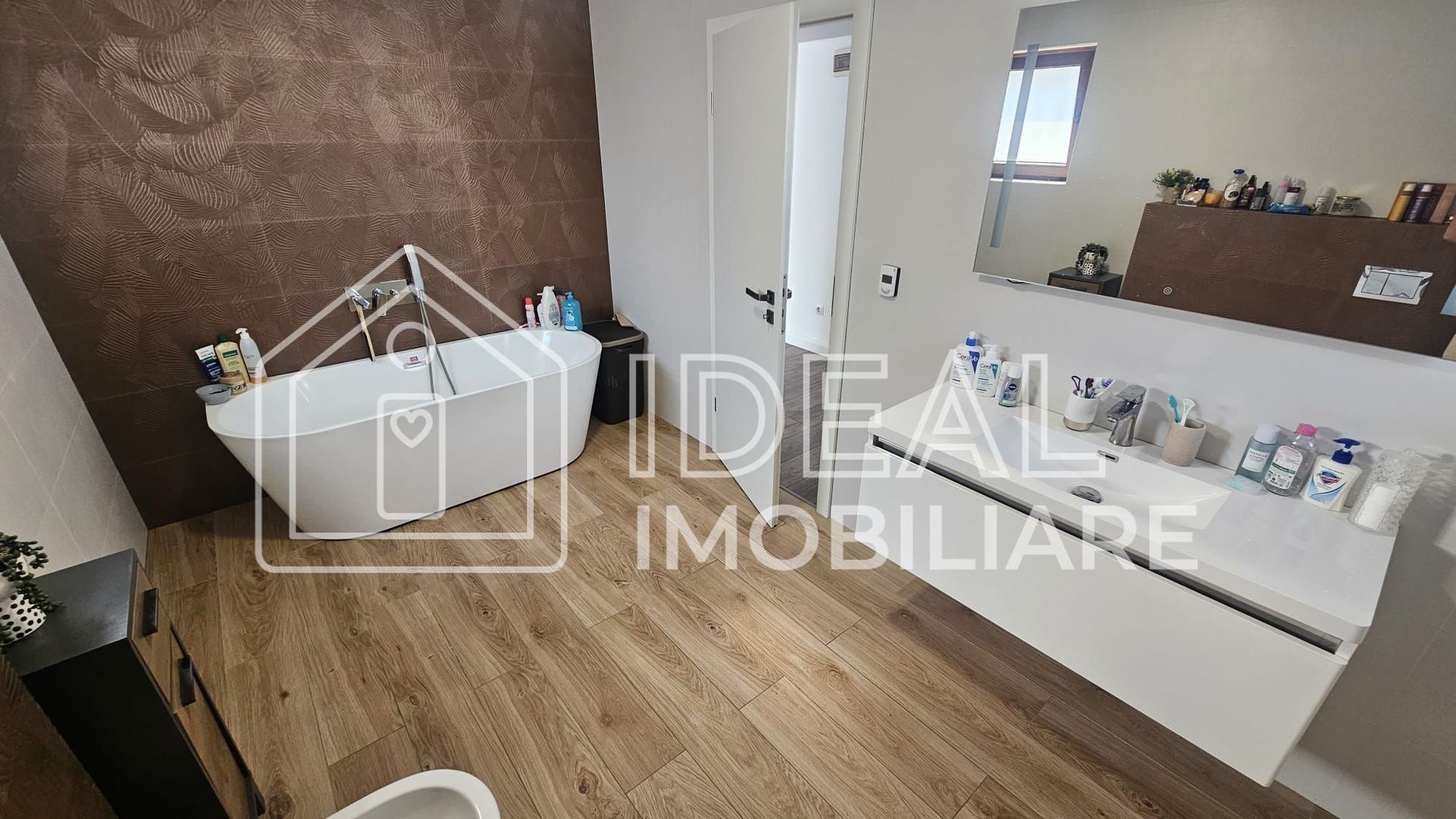 Casă individuală cu 4 camere, complet mobilata, in Cartierul Tineretului - Poză 17