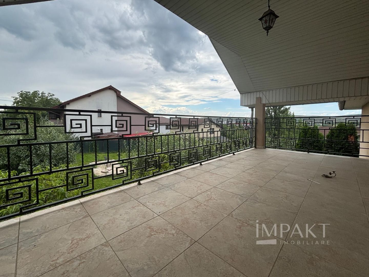 Vilă spațioasă cu garaj, curte de 600 mp  Sânnicoara - Poză 18