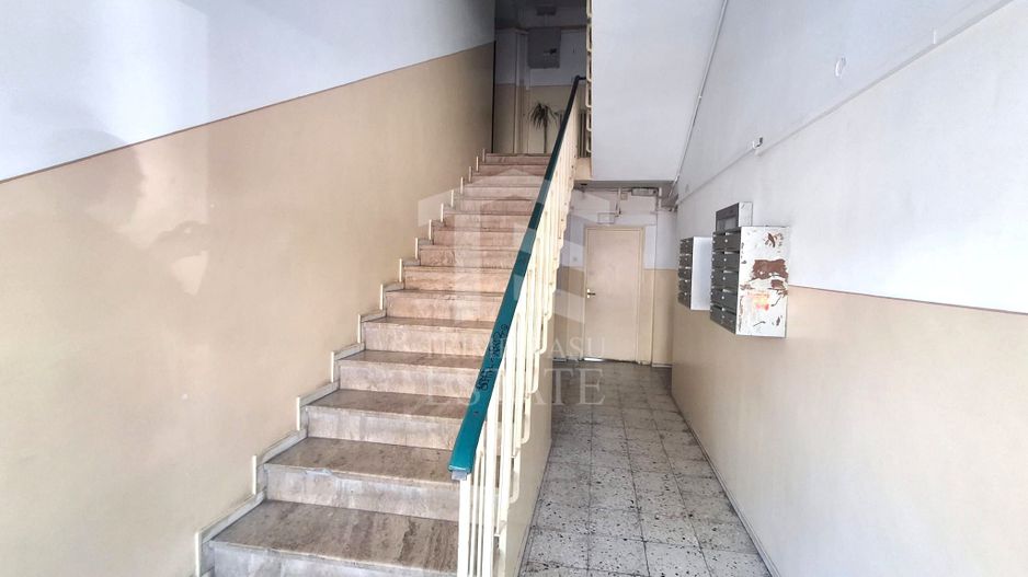De Vanzare Apartament 2 Camere Pajura - Poză 18