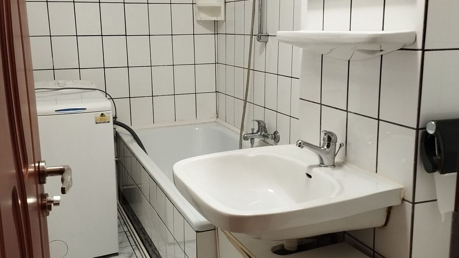Garsoniera zona Spitalul Judetean - Poză 10