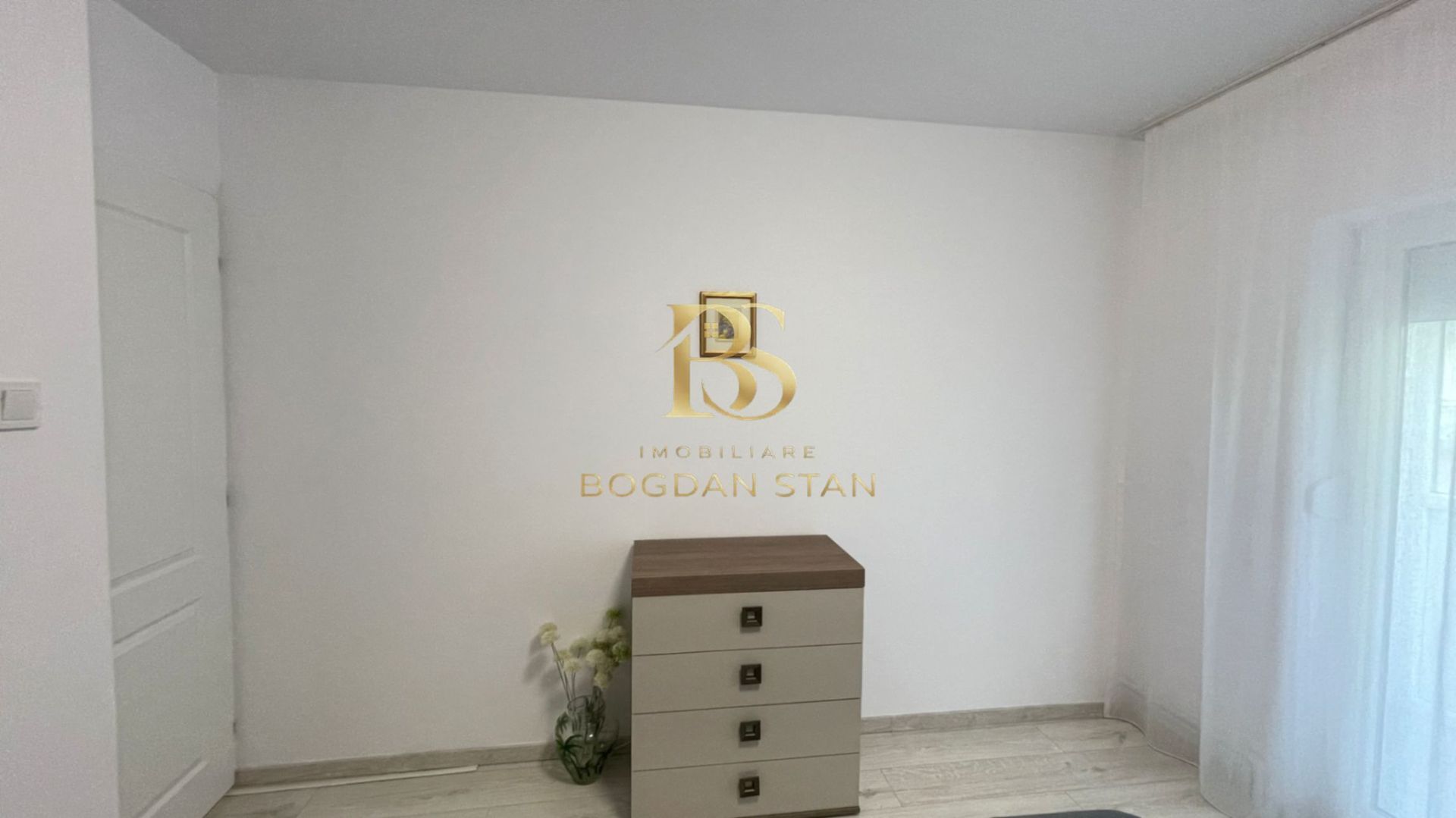 Apartament 3 camere de închiriat | Etajul 2 | Zona Micro 17 - Poză 8