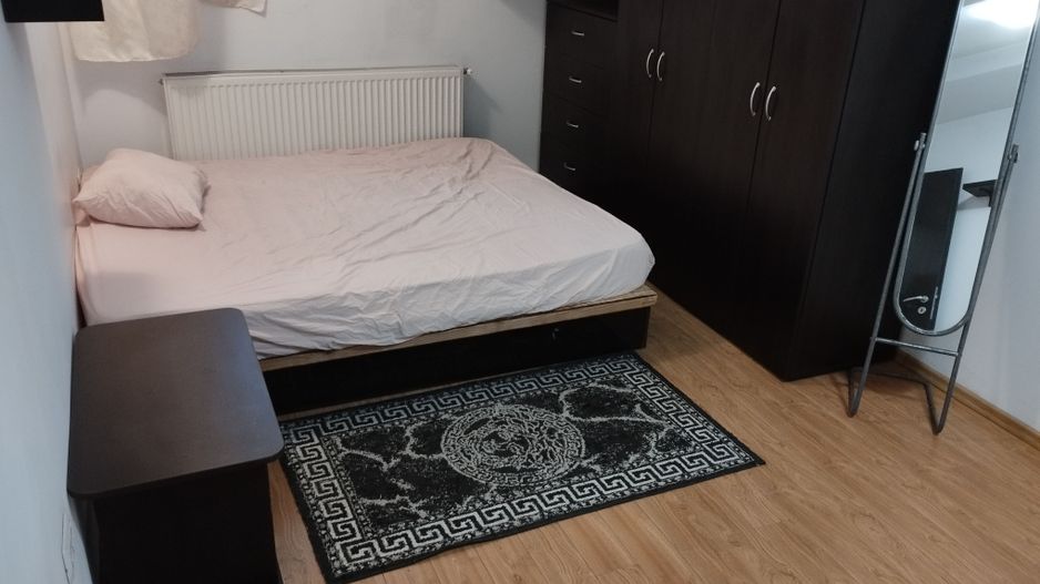 Garsoniera Mansarda Rezervelor Parcare - Poză 1