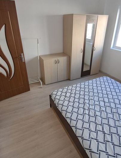 Apartament 2 camere renovat complet, etaj intermediar, liber imediat - Poză 11
