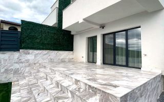 Casa moderna cu priveliste asupra orasului, terasa cu jacuzzi, Iris - Poză 3