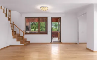 Vilă de inchiriat renovata recent, 1000 mp teren,  terasa de vara - Poză 13
